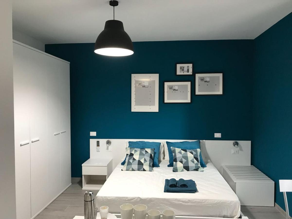 B&B Luxury Apartments Pulsano Bagian luar foto