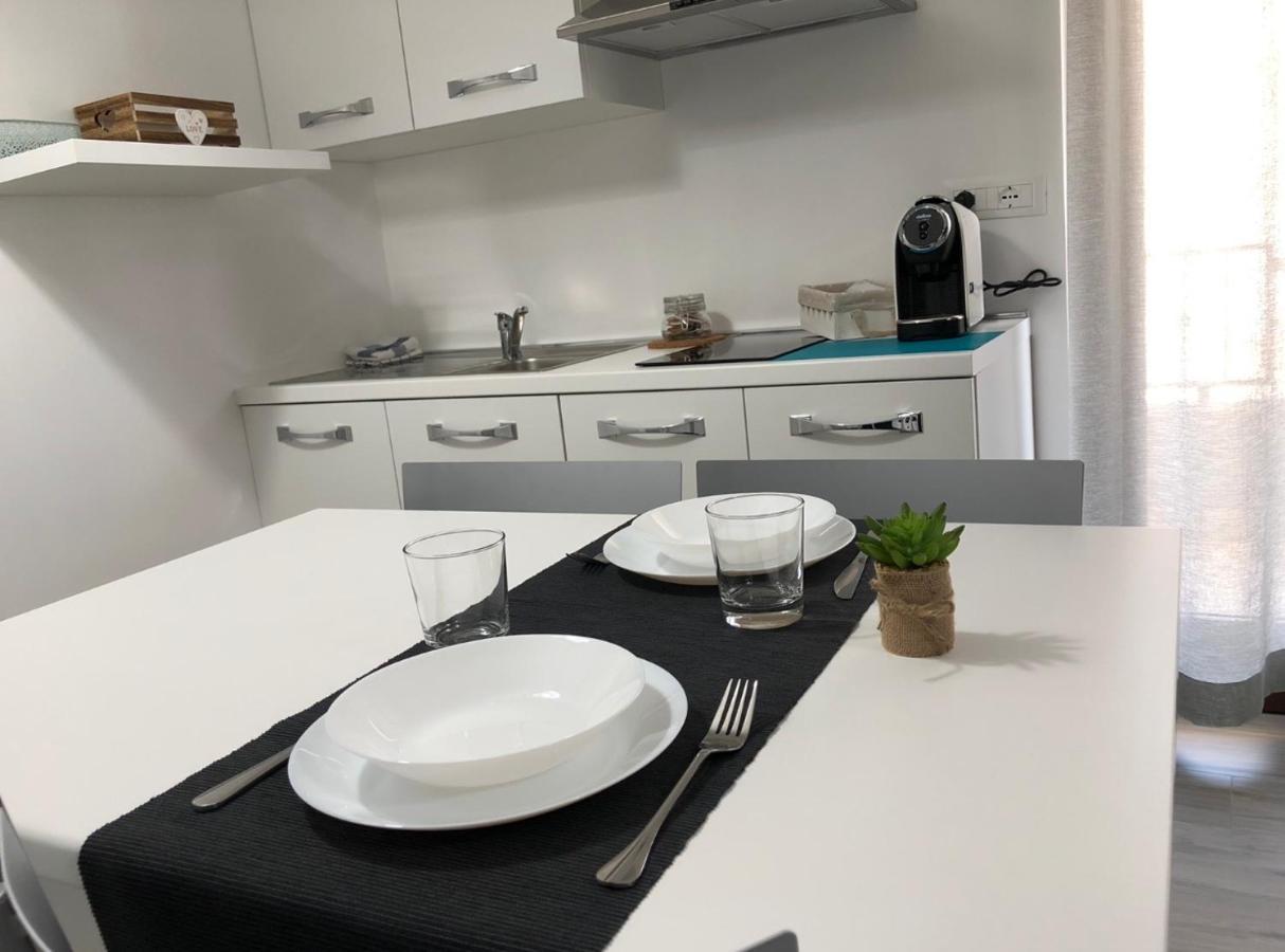 B&B Luxury Apartments Pulsano Bagian luar foto