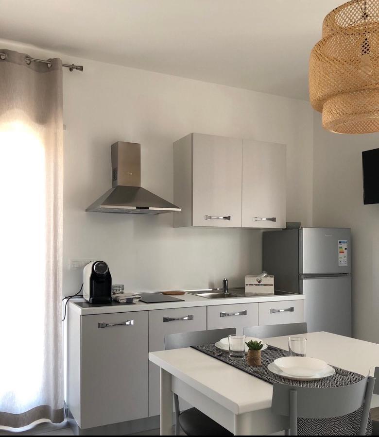 B&B Luxury Apartments Pulsano Bagian luar foto